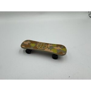 BRATZ DOLL Camouflage Skateboard Accessory Toy